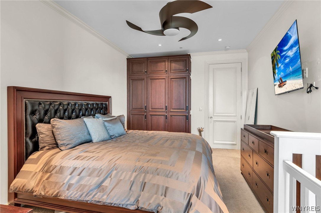 132 Lakefront Boulevard 902