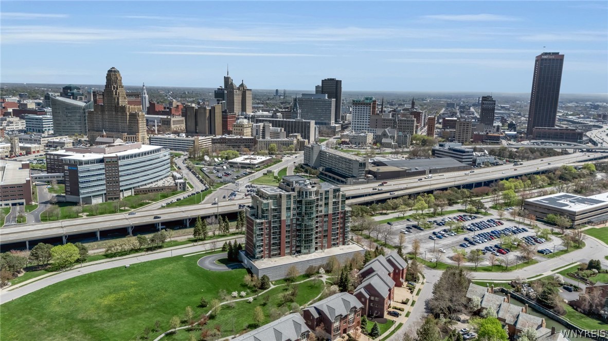 132 Lakefront Boulevard 902