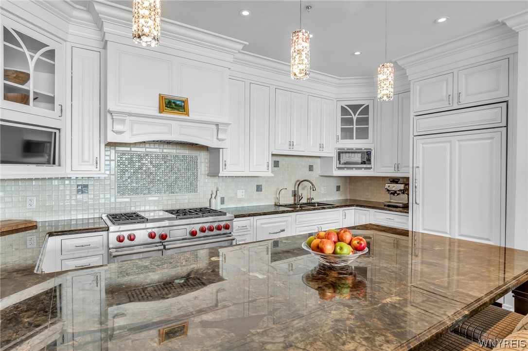 132 Lakefront Boulevard 902