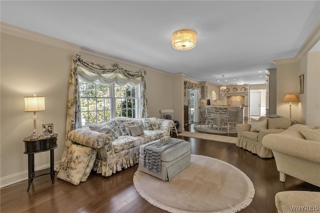103 Sunset Boulevard