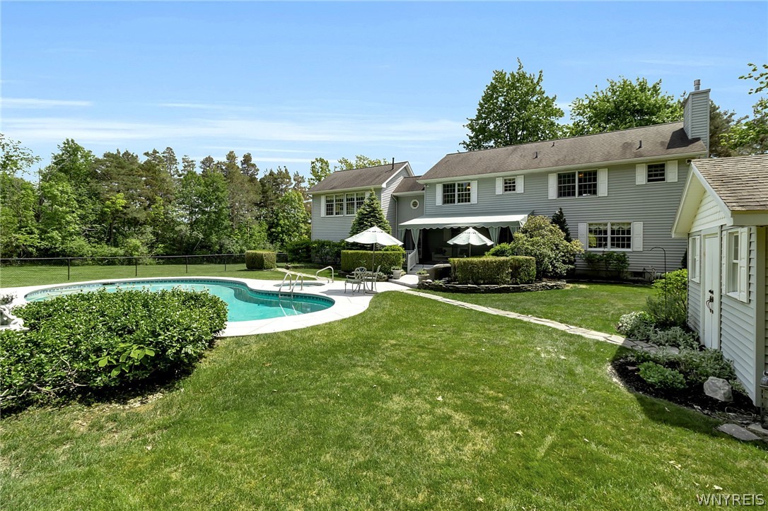 103 Sunset Boulevard