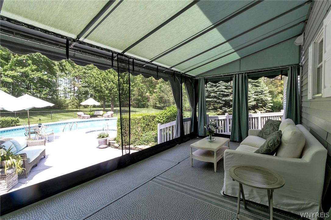 103 Sunset Boulevard