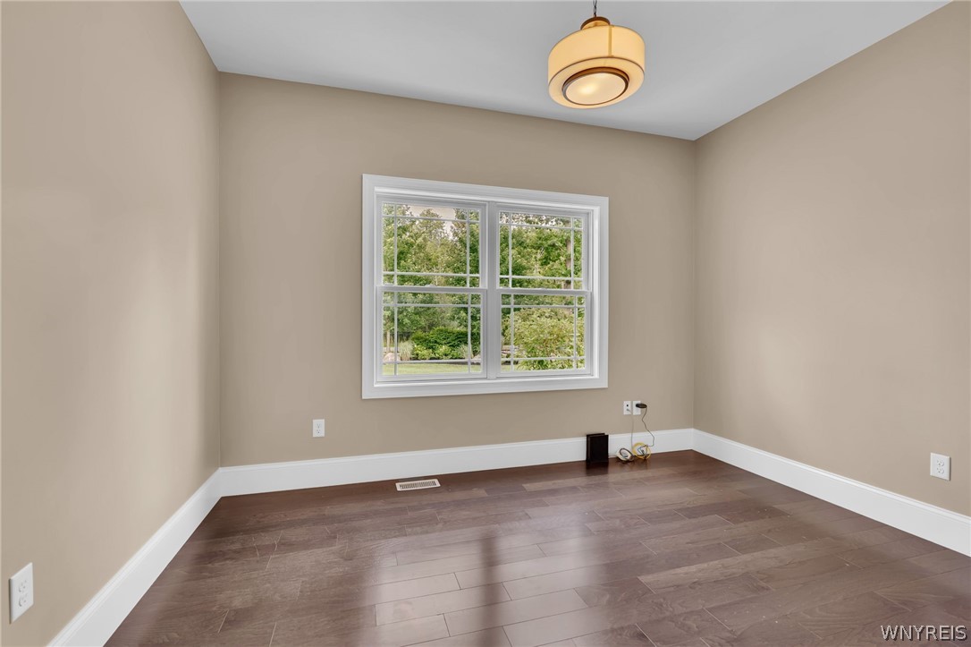 6021 Wexford Manor