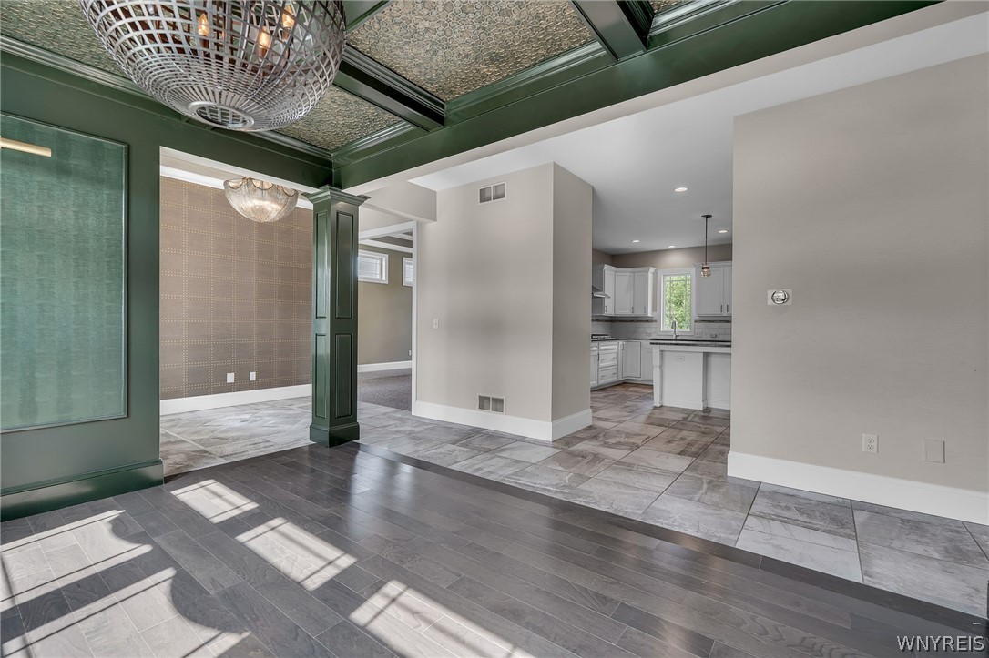 6021 Wexford Manor