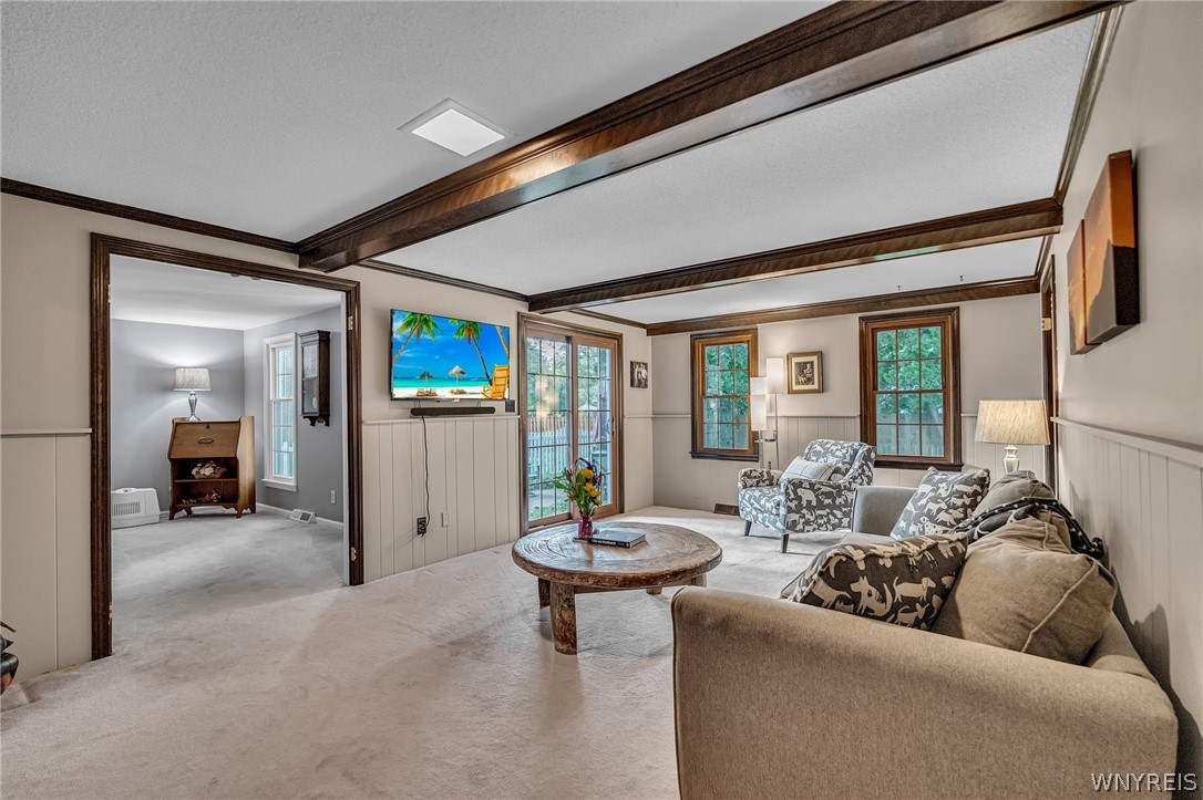 37 Pin Oak Drive