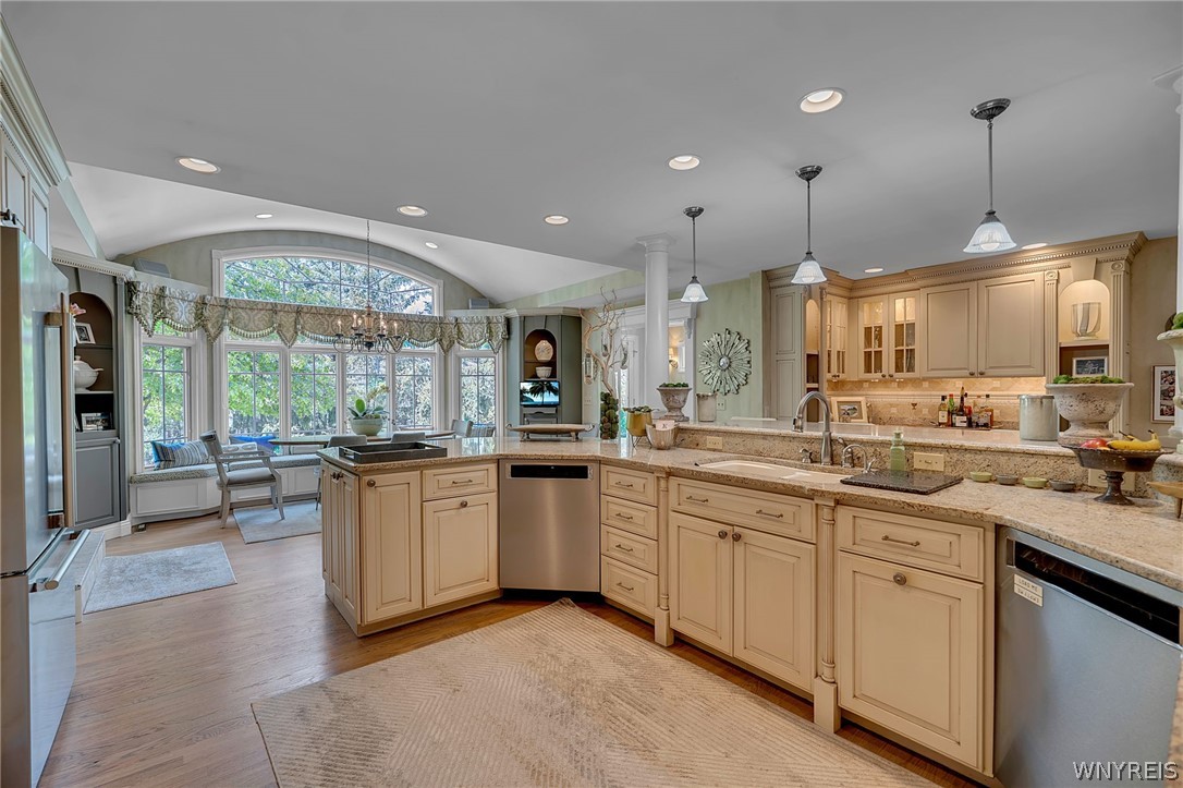 18 Blue Heron Court