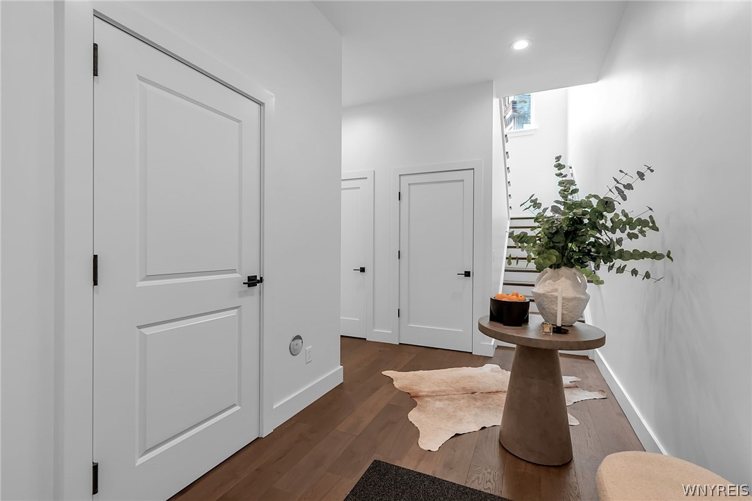 258 Lakefront Boulevard