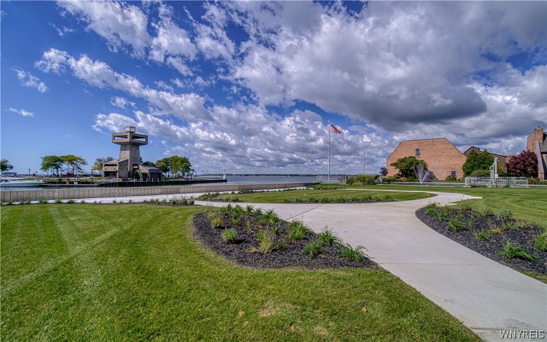 258 Lakefront Boulevard