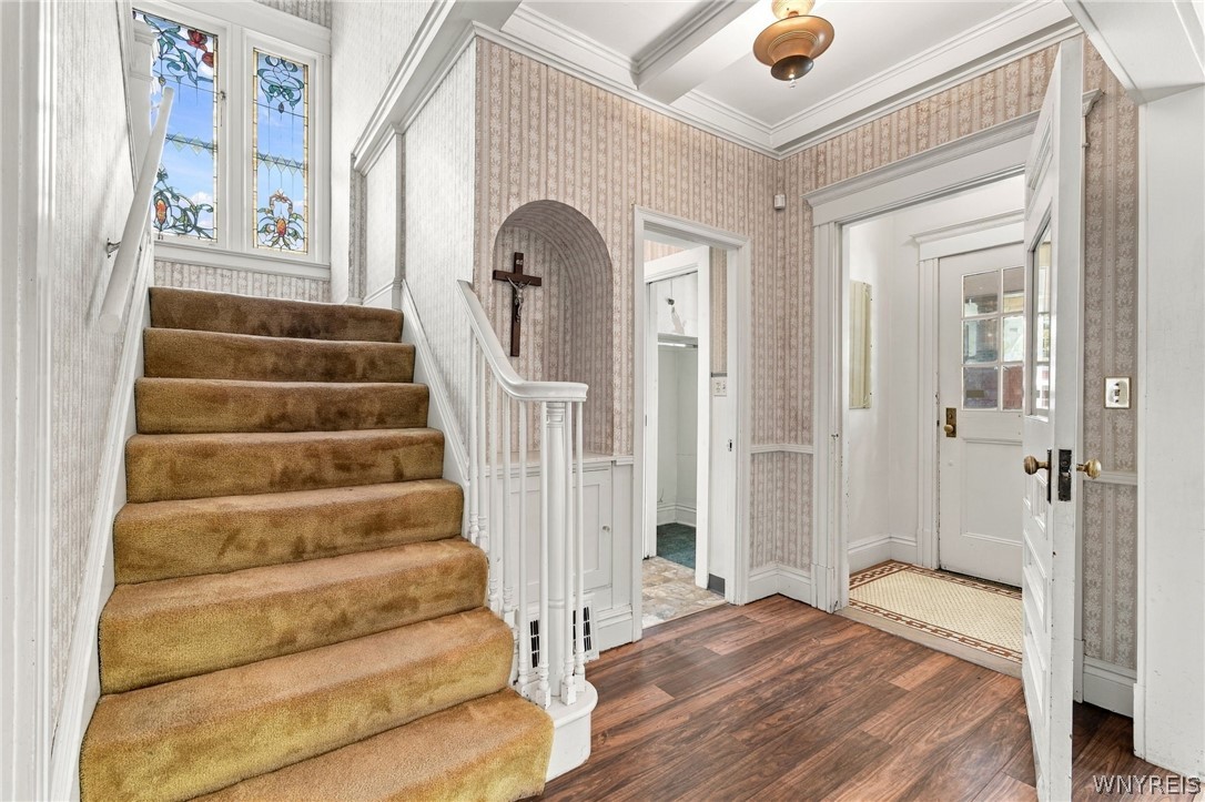 8 Berkley Place