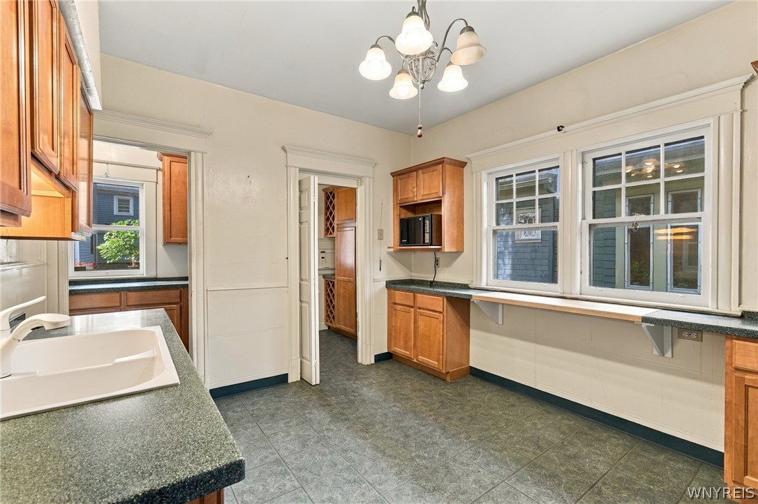 8 Berkley Place