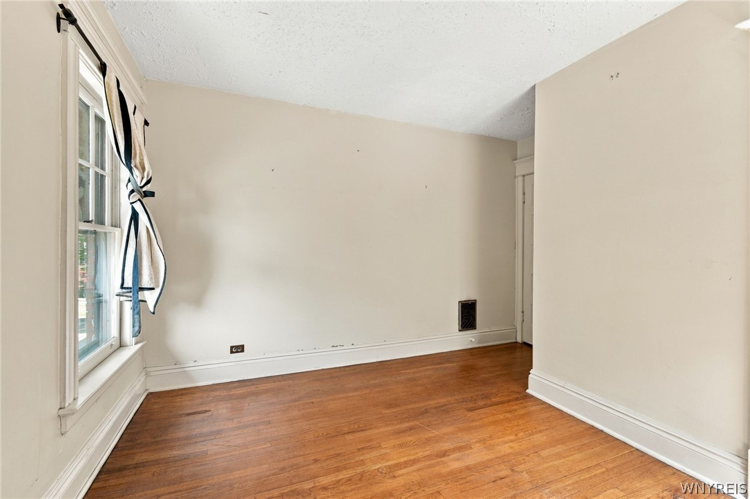 8 Berkley Place