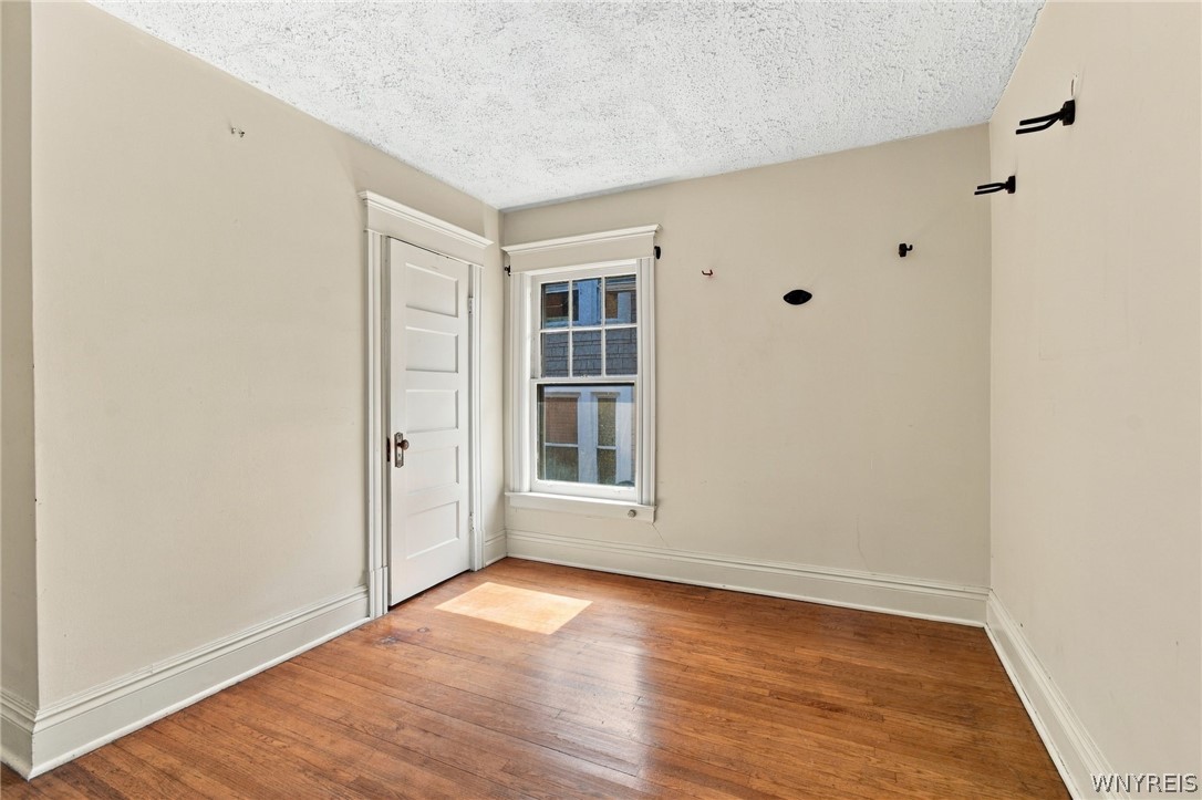 8 Berkley Place