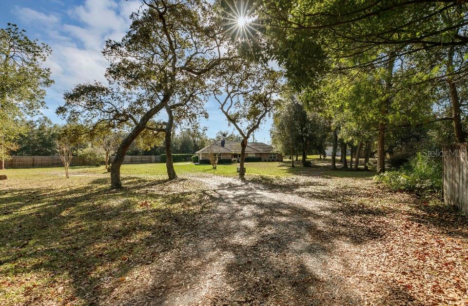 904 W BLUE SPRINGS AVE