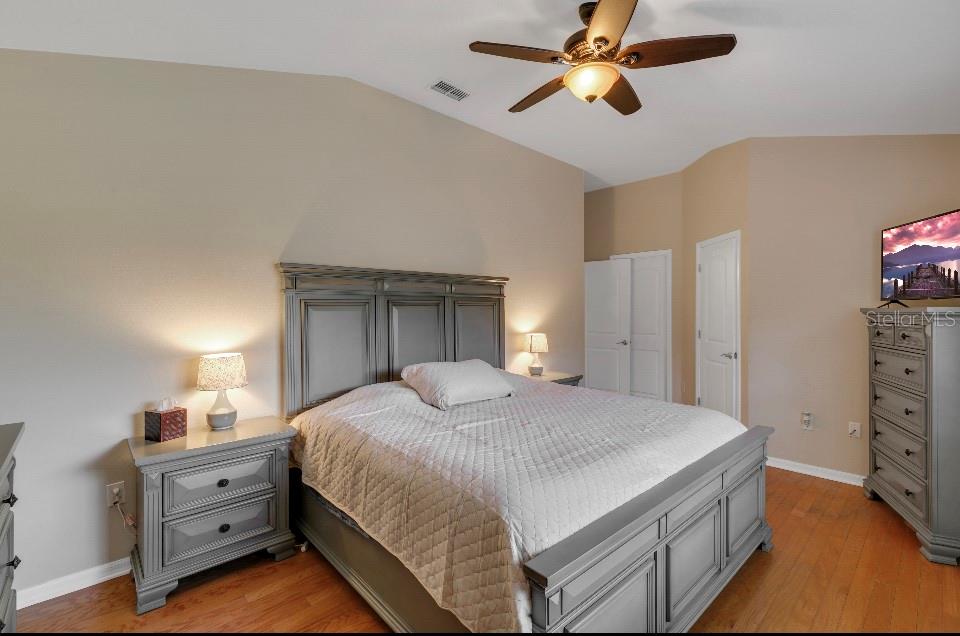 904 W BLUE SPRINGS AVE