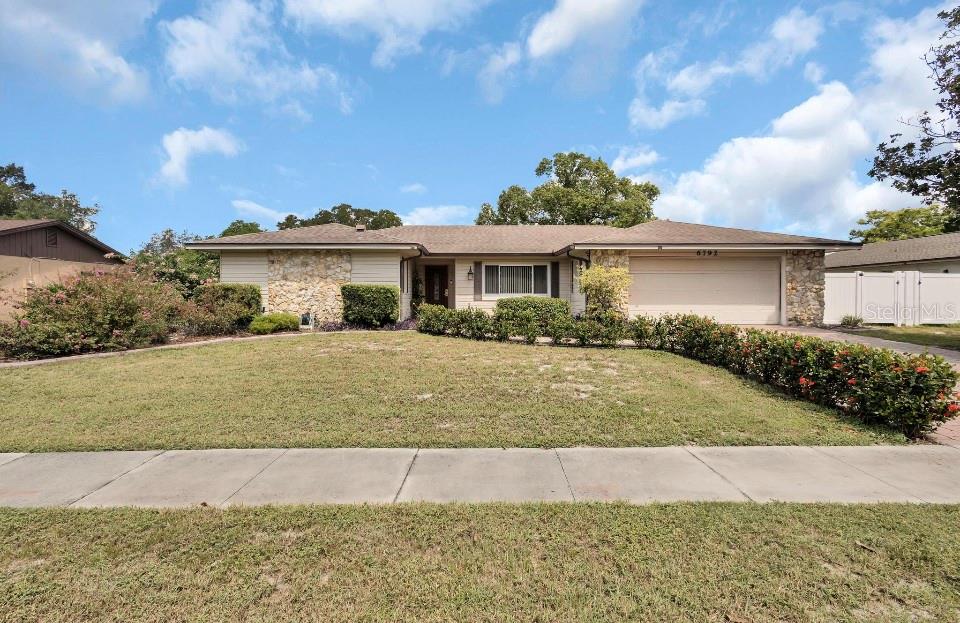 6792 TAMARIND CIR