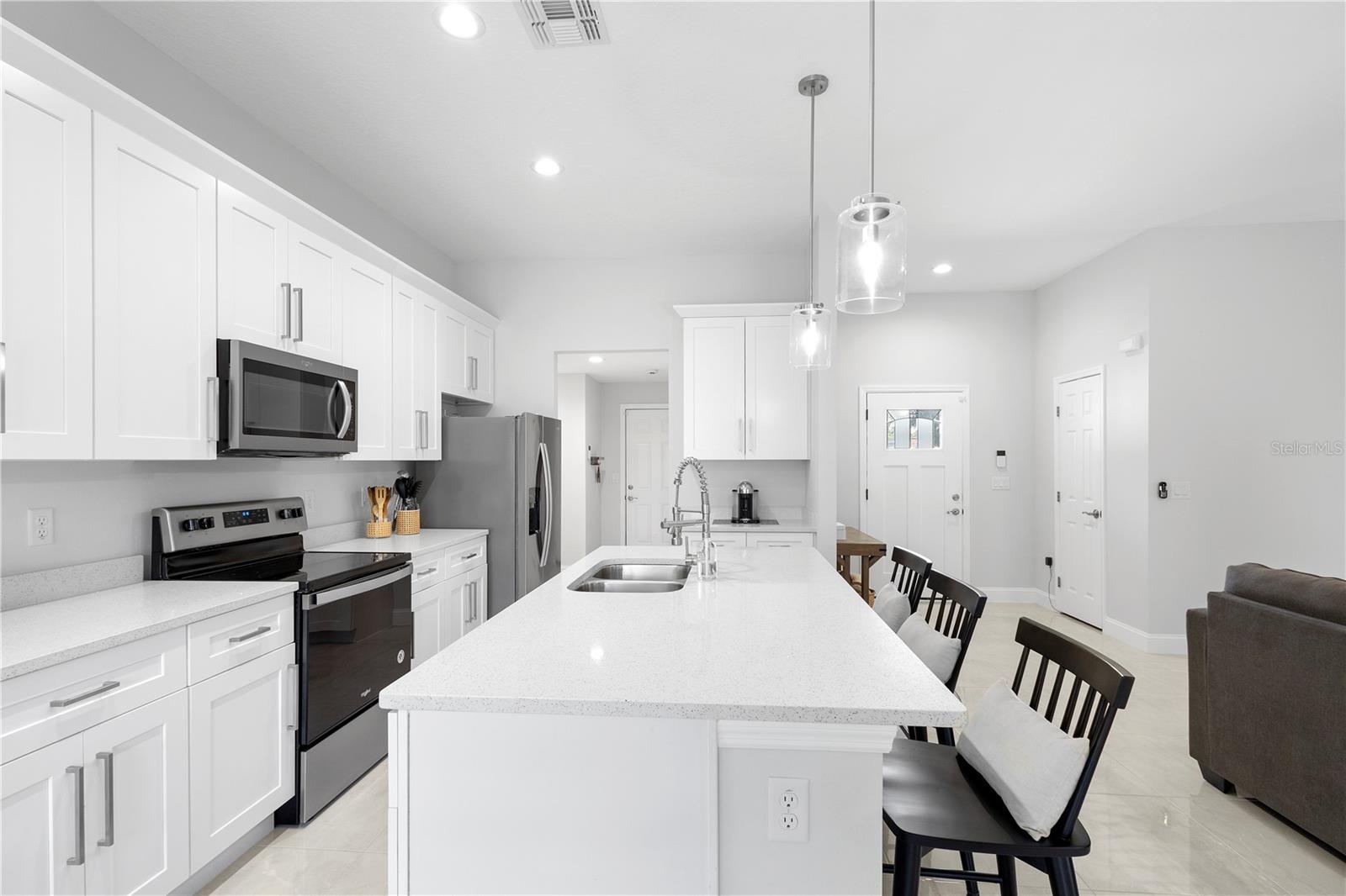 2849 WINDSOR HEIGHTS ST