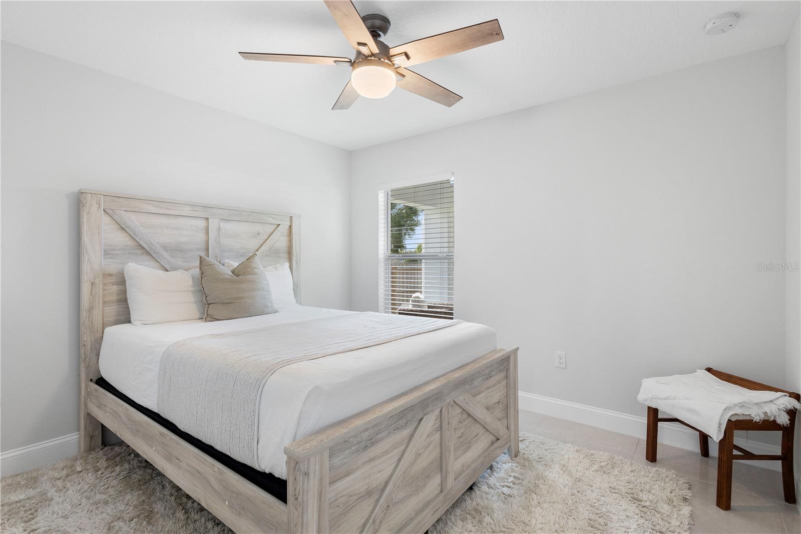 2849 WINDSOR HEIGHTS ST