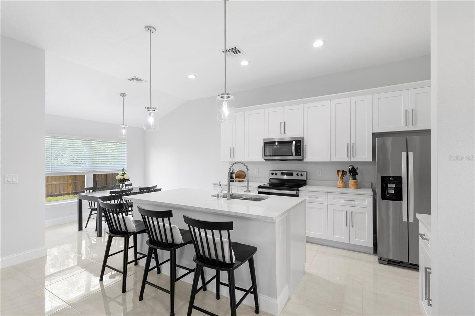 2849 WINDSOR HEIGHTS ST