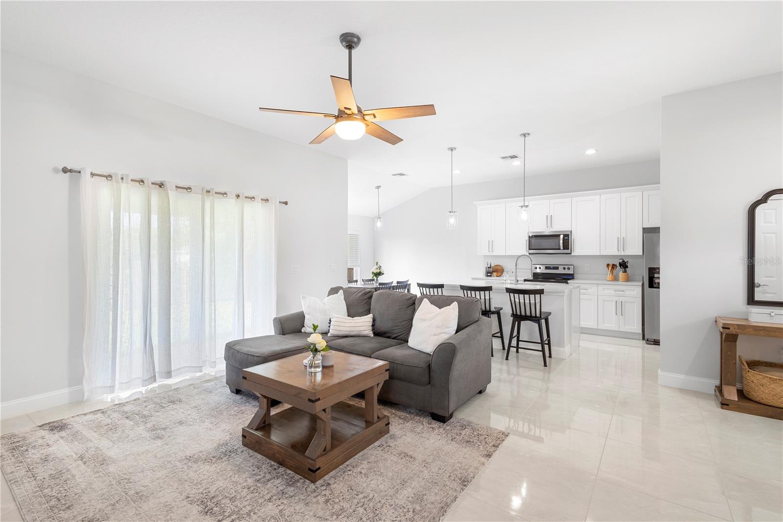 2849 WINDSOR HEIGHTS ST