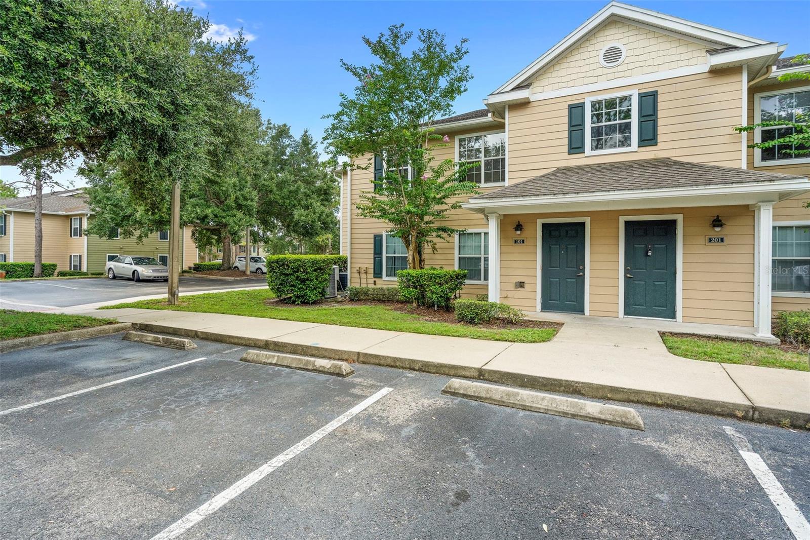 910 REGATTA BAY DR #5-201