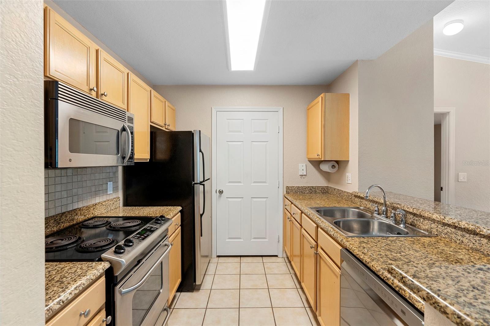 910 REGATTA BAY DR #5-201