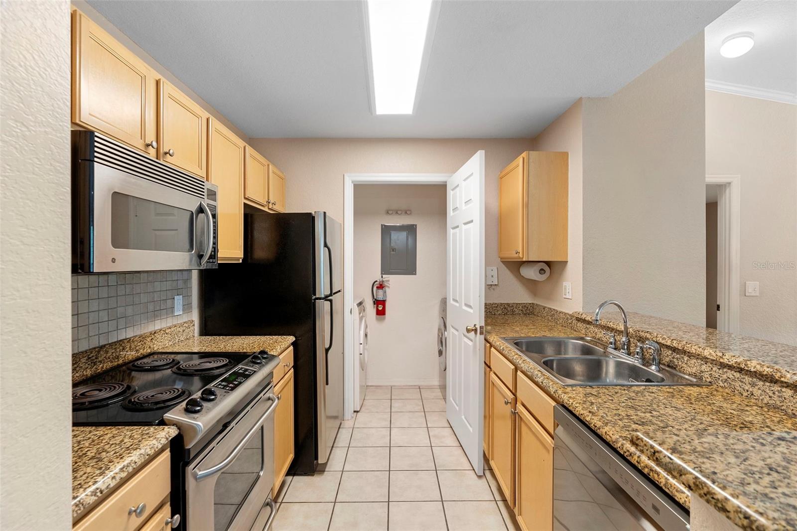 910 REGATTA BAY DR #5-201