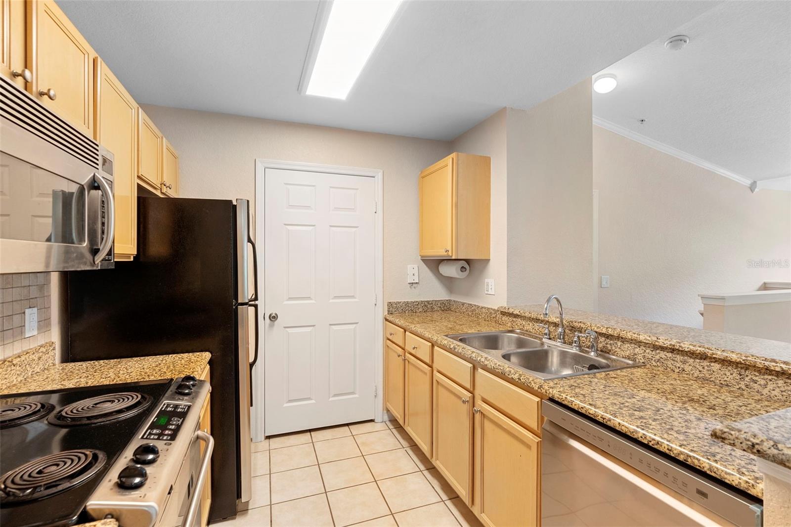 910 REGATTA BAY DR #5-201