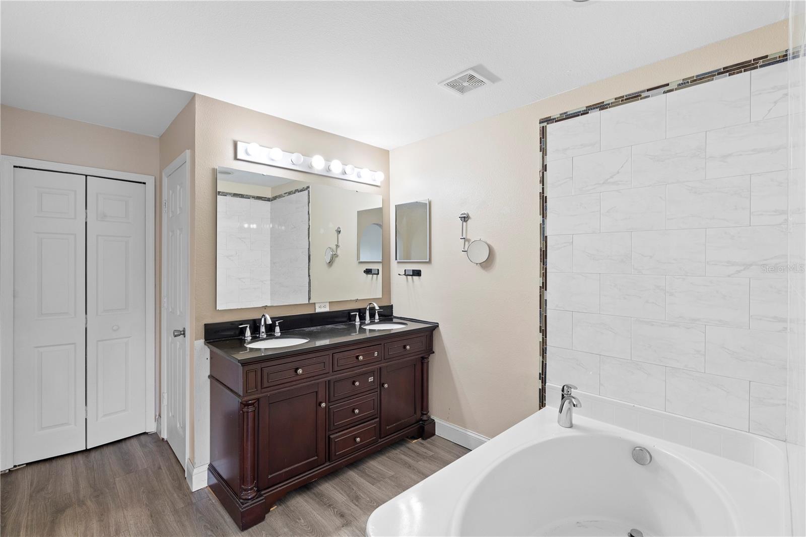 1287 VOYAGER ST