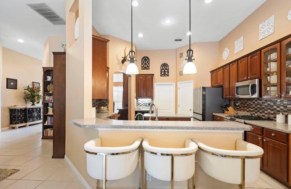 281 MEADOW BEAUTY TER