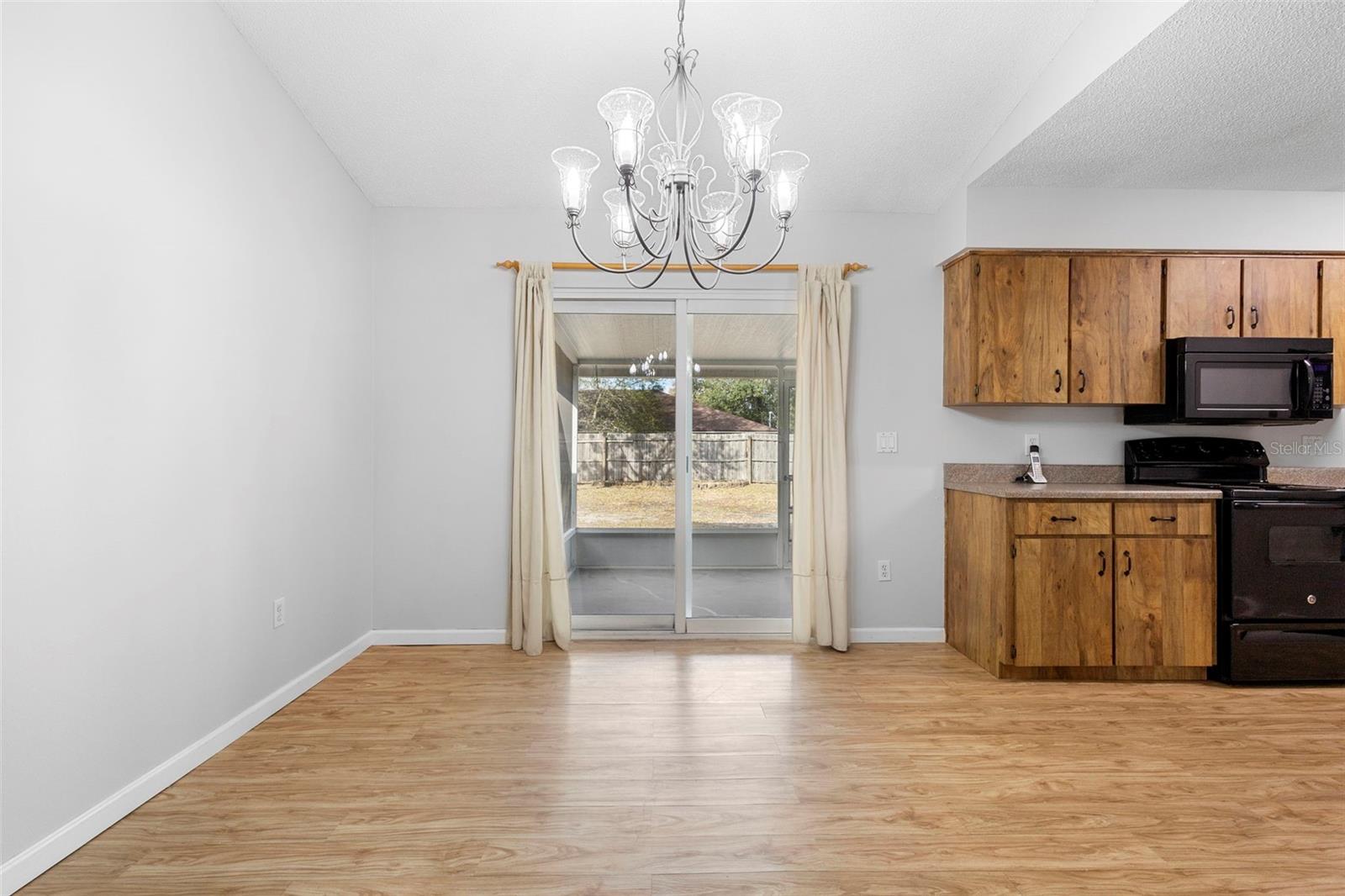 3560 APPLE ORCHARD DR