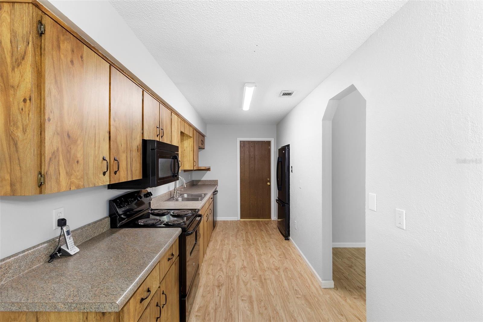 3560 APPLE ORCHARD DR