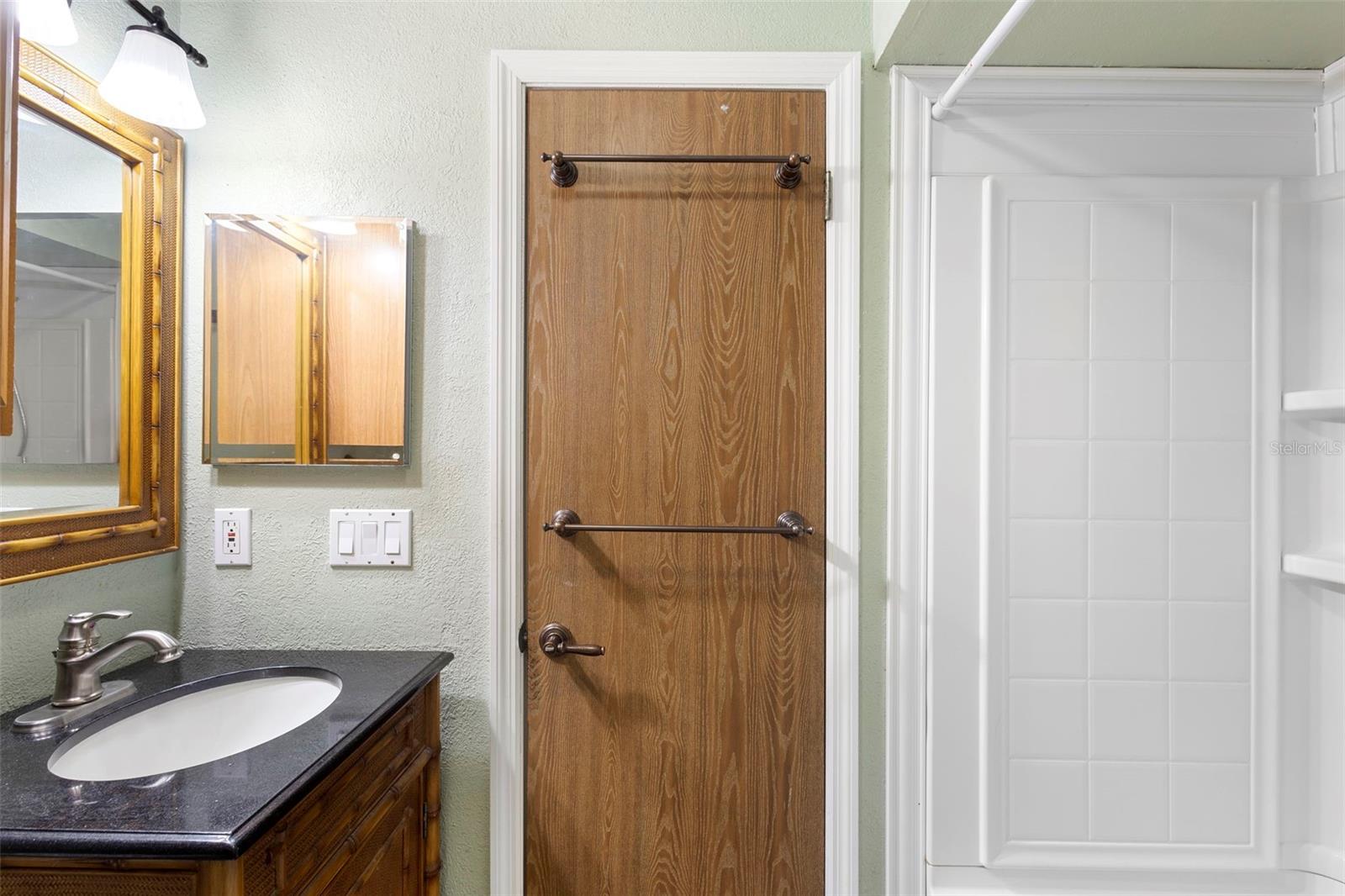 3560 APPLE ORCHARD DR