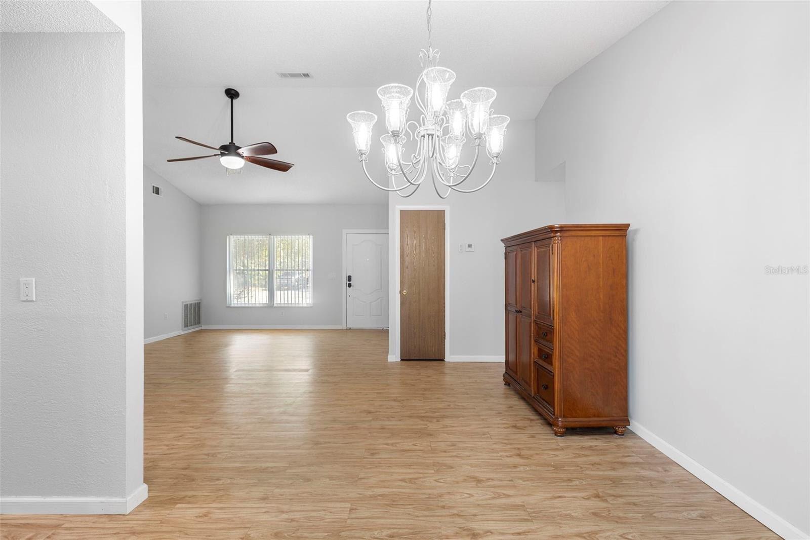 3560 APPLE ORCHARD DR