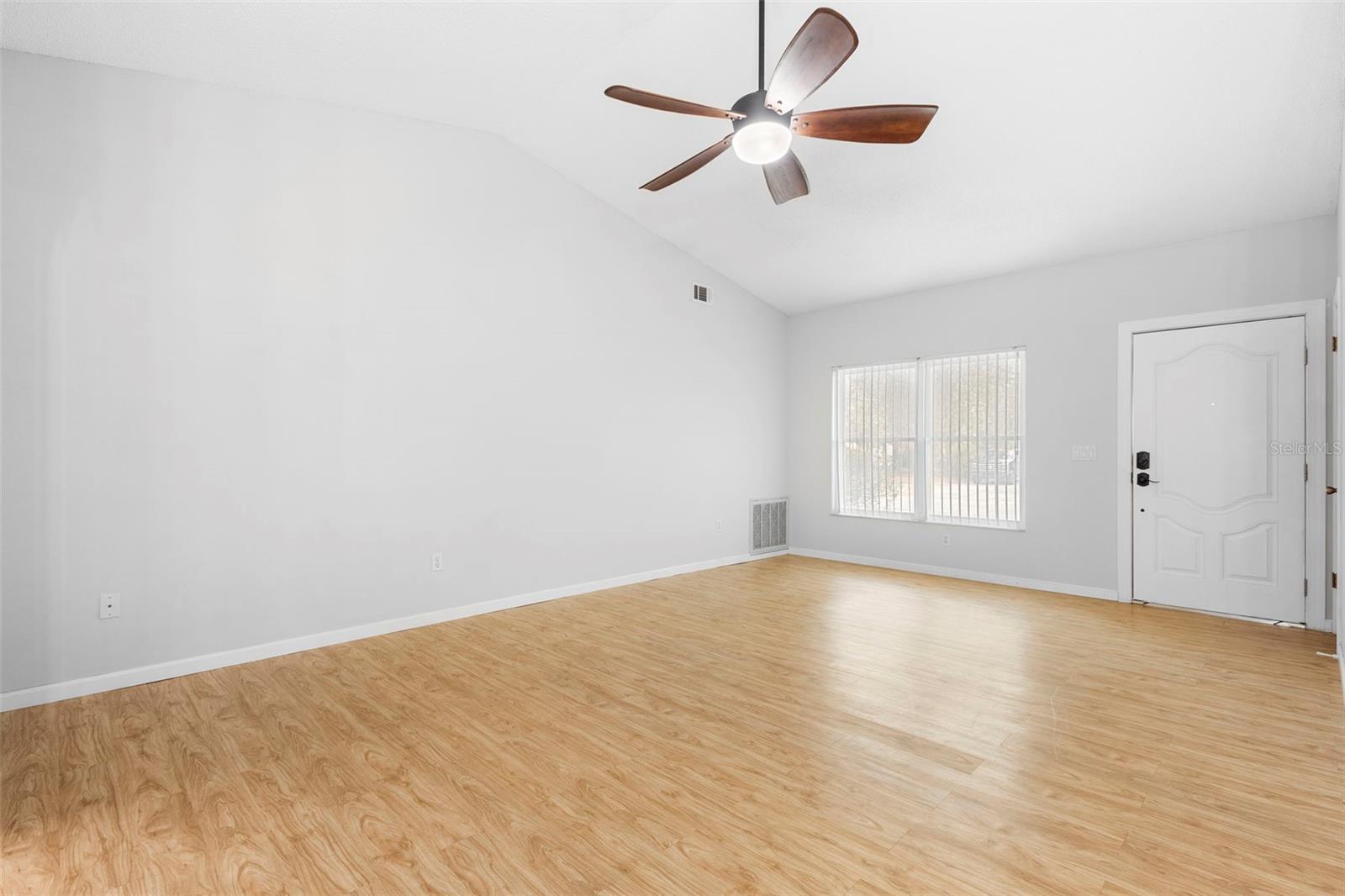 3560 APPLE ORCHARD DR