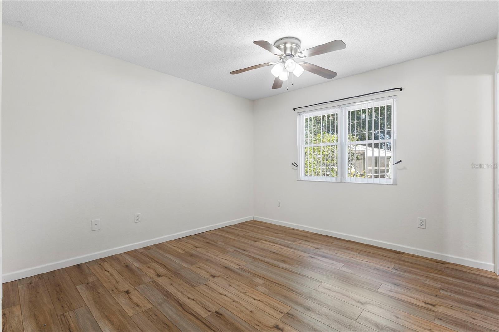 3560 APPLE ORCHARD DR