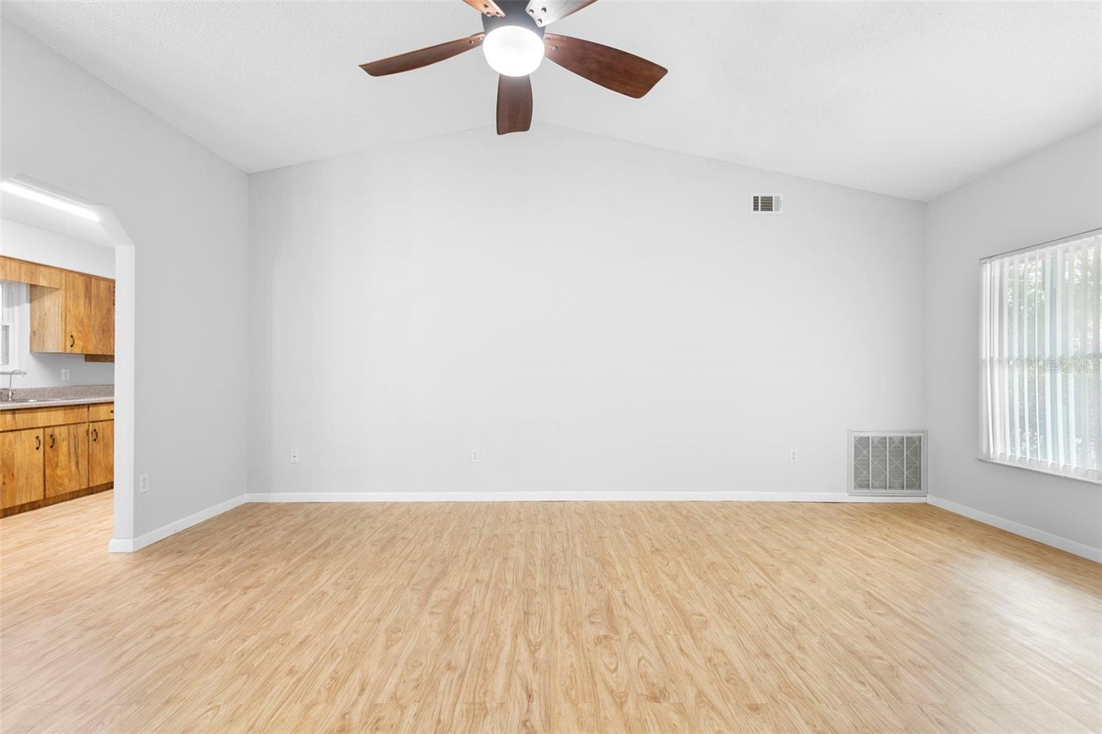 3560 APPLE ORCHARD DR