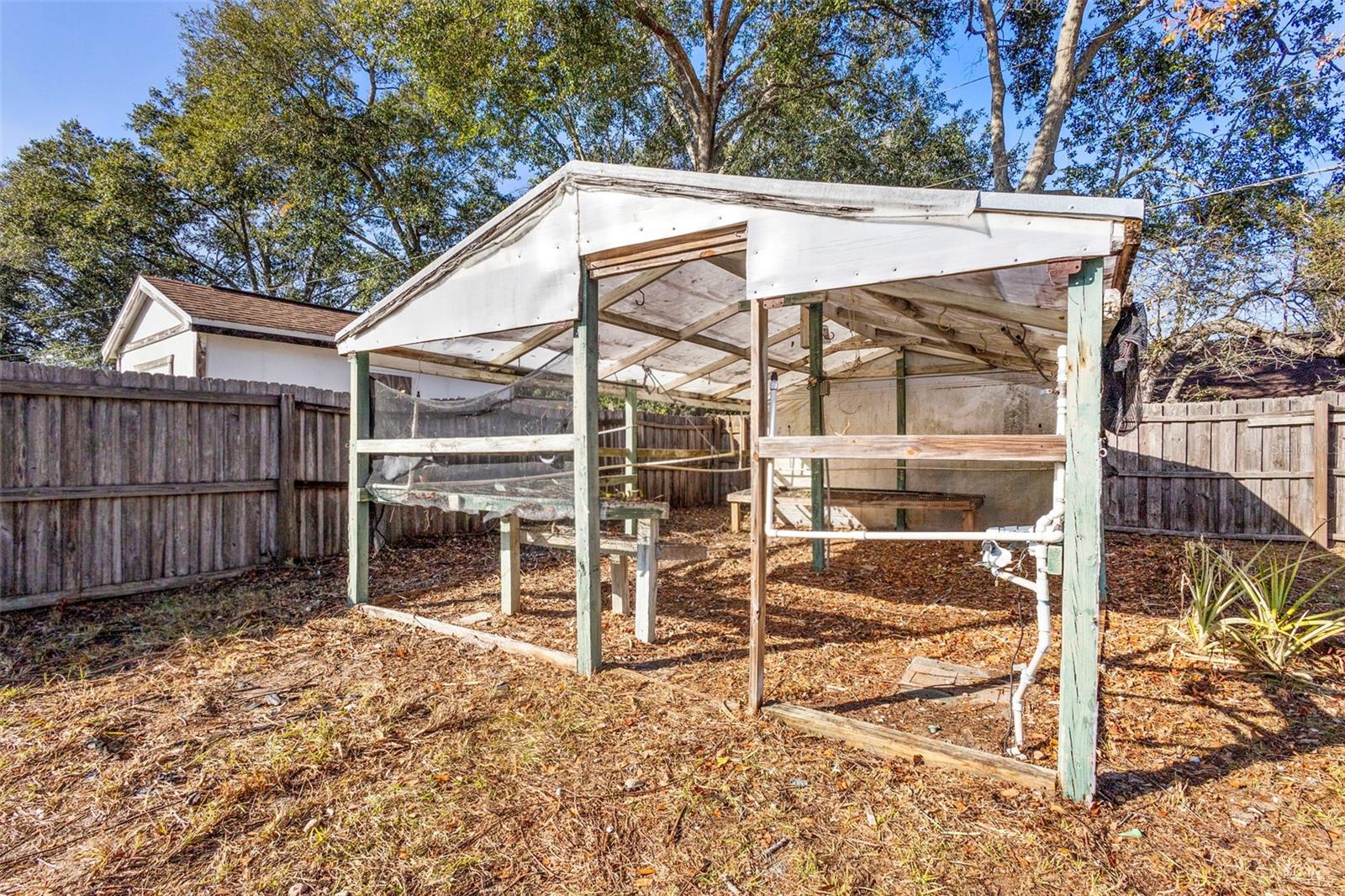 3560 APPLE ORCHARD DR