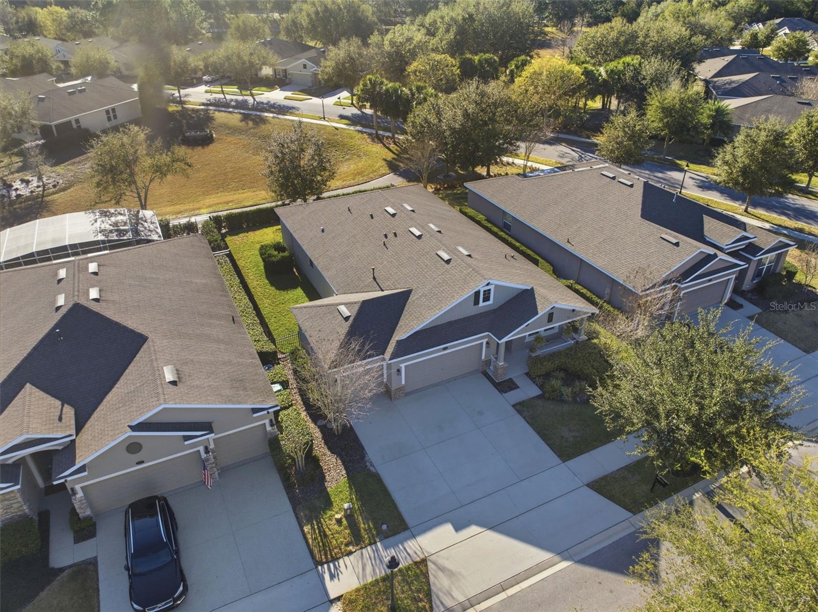 404 W VICTORIA TRAILS BLVD