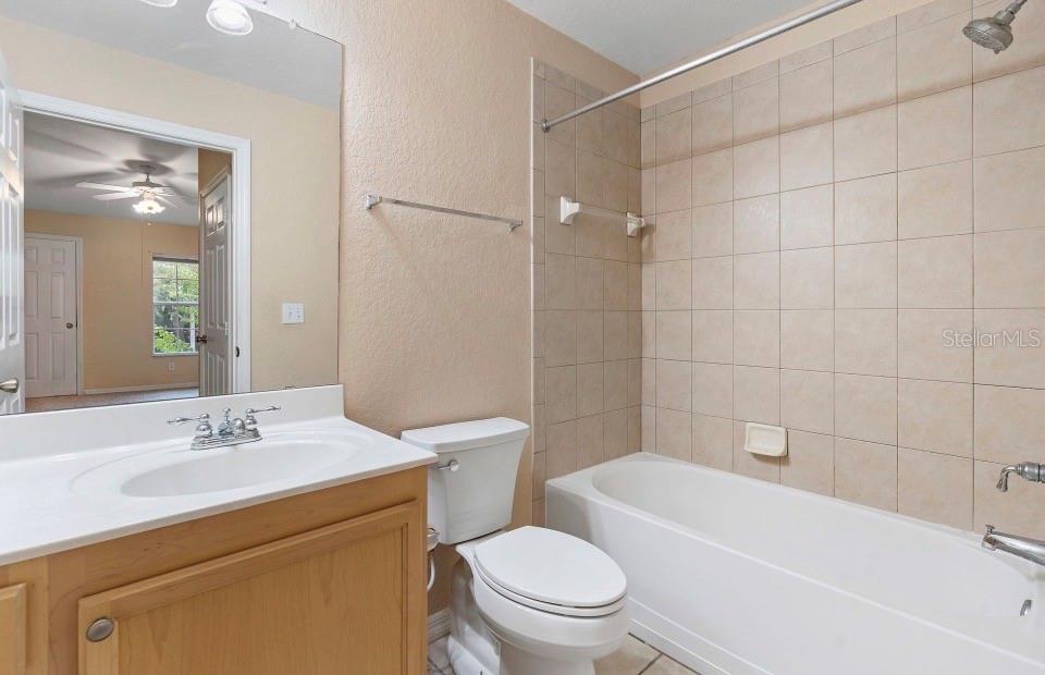 910 REGATTA BAY DR #5-201