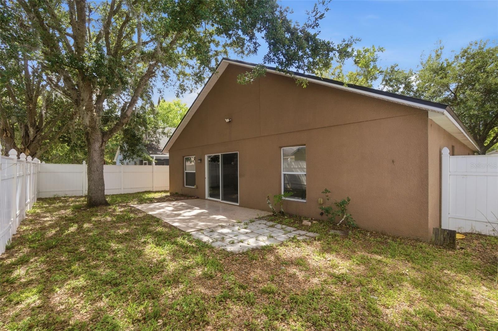 553 MAIDENHAIR CT