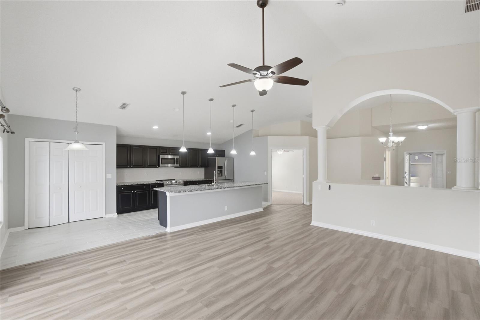 553 MAIDENHAIR CT