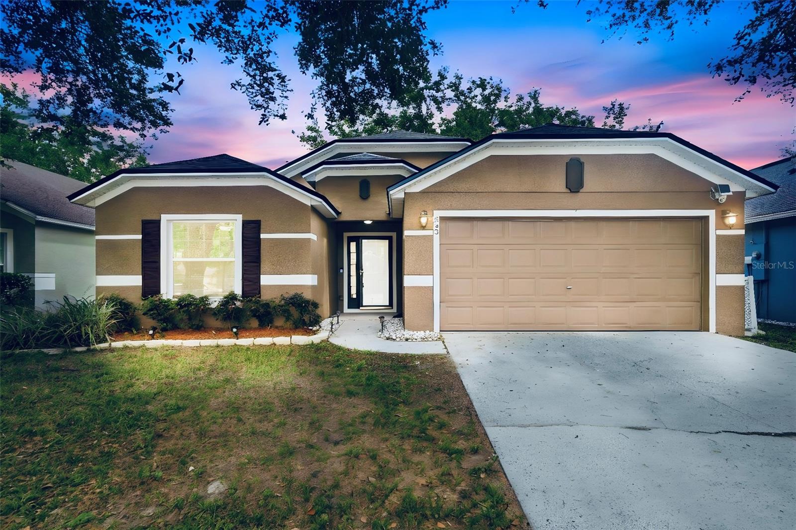 553 MAIDENHAIR CT