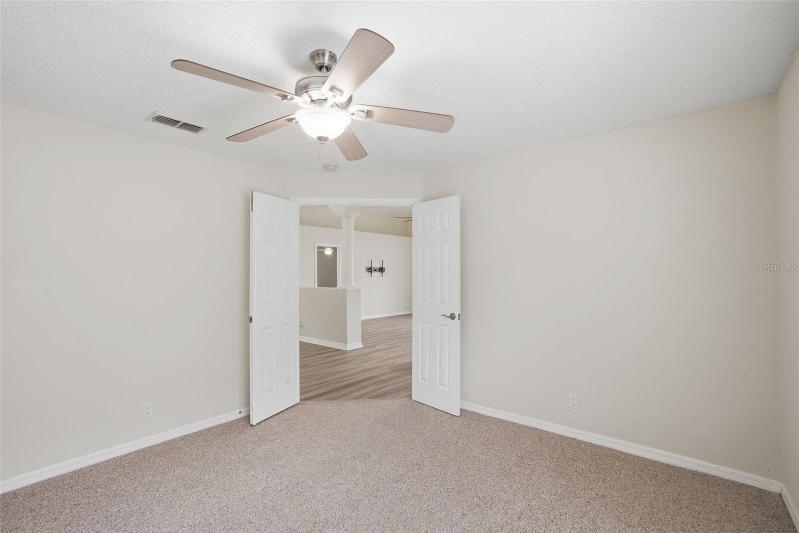 553 MAIDENHAIR CT