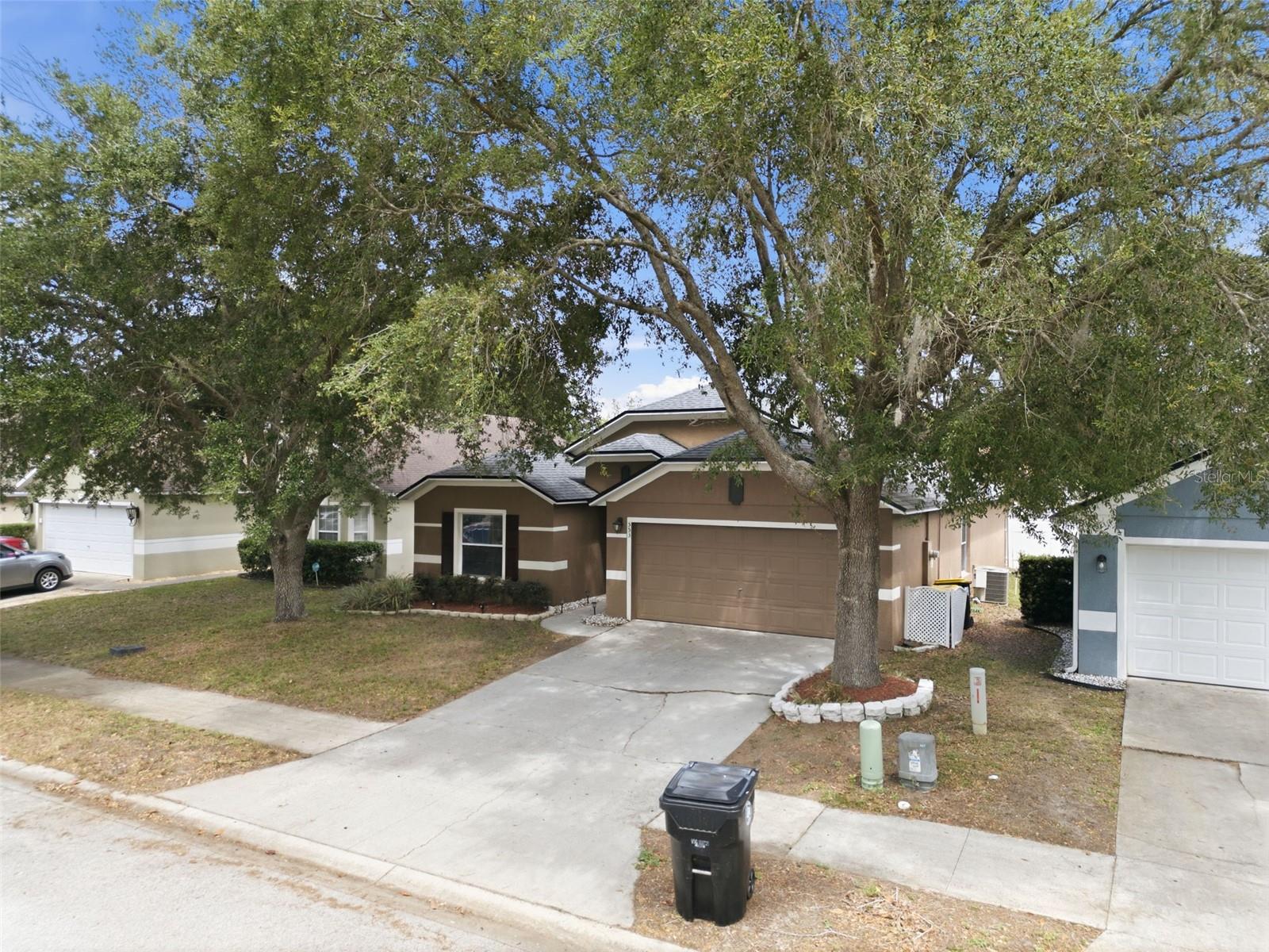 553 MAIDENHAIR CT