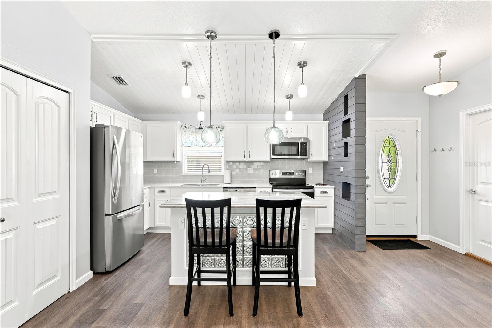 36 ROYAL PALM LN