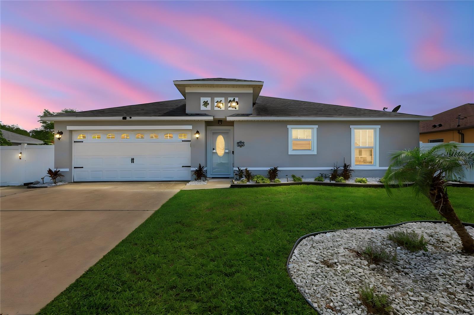 36 ROYAL PALM LN