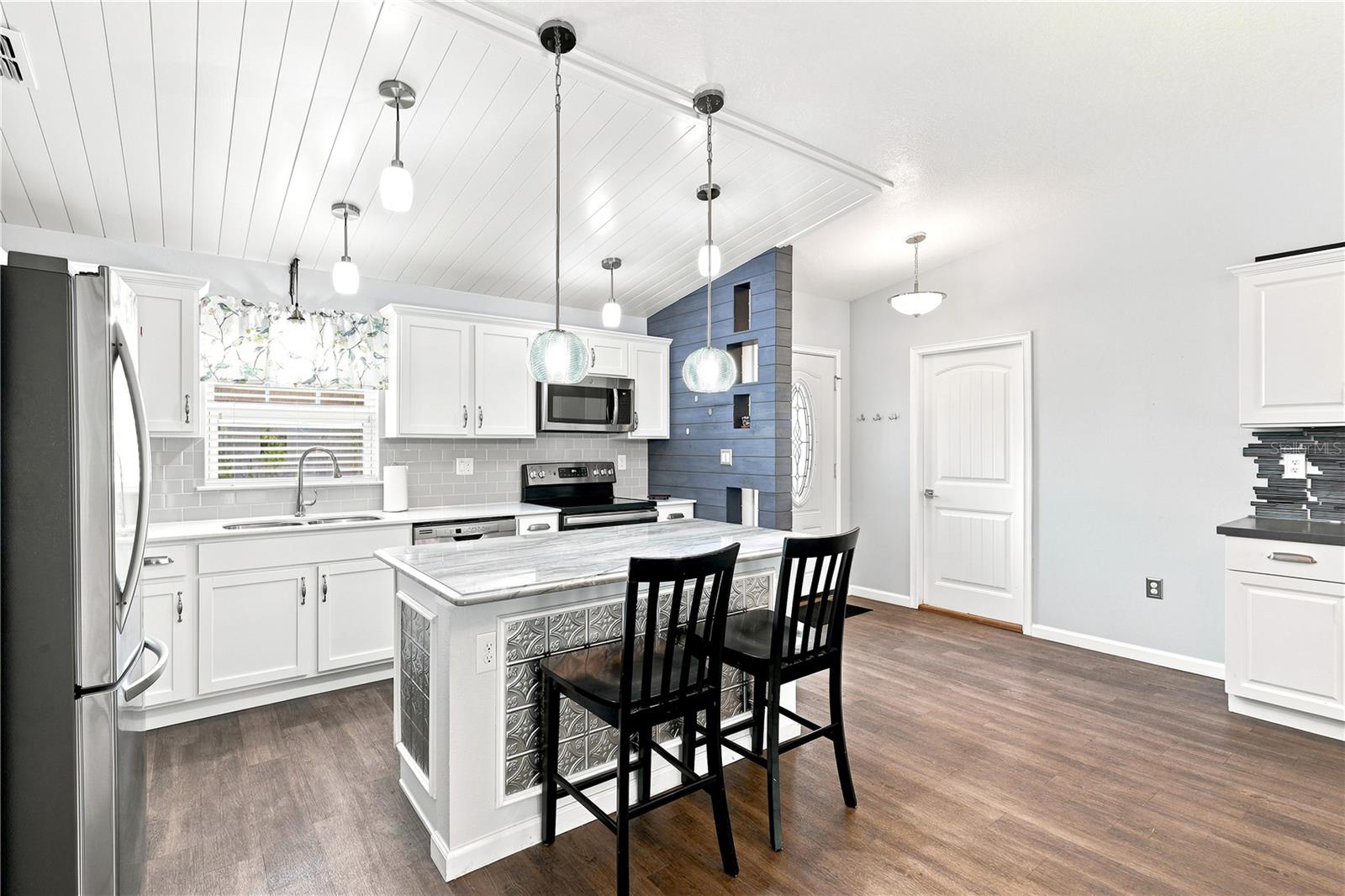 36 ROYAL PALM LN
