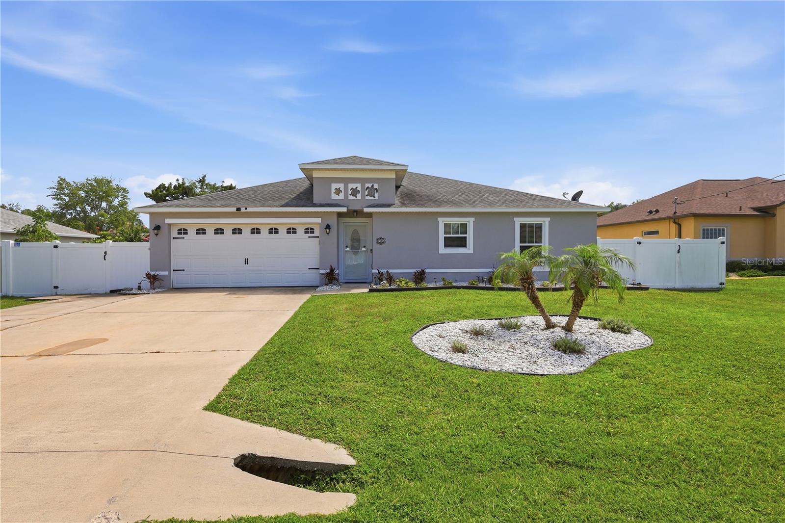 36 ROYAL PALM LN