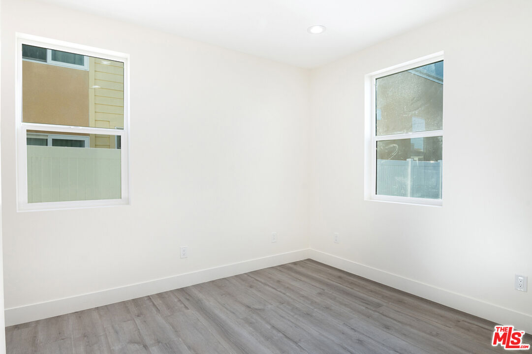1327 23rd St Unit: B1