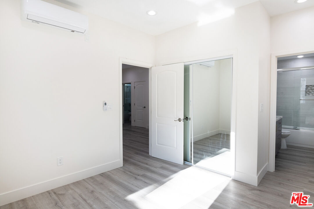 1327 23rd St Unit: B1